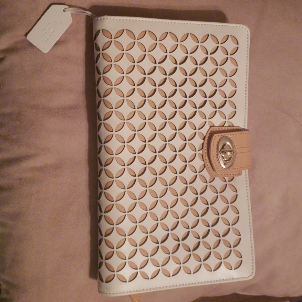 Women Travel Jewelry Roll in White and Tan